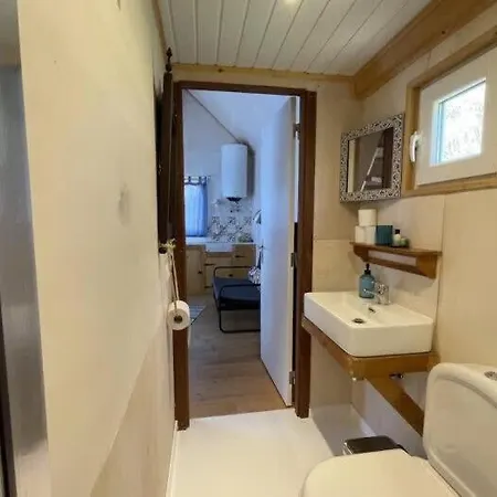 Da Silva Surfcamp, Tiny House Luna Casa de Férias