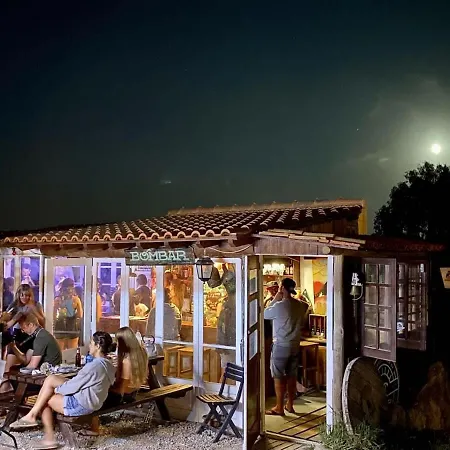 Da Silva Surfcamp, Tiny House Luna ロウリニャン